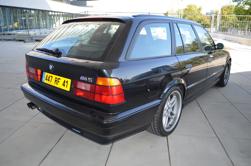 Name:  e34 M5 bonhams auction  DSC_0086.jpg
Views: 16989
Size:  120.5 KB