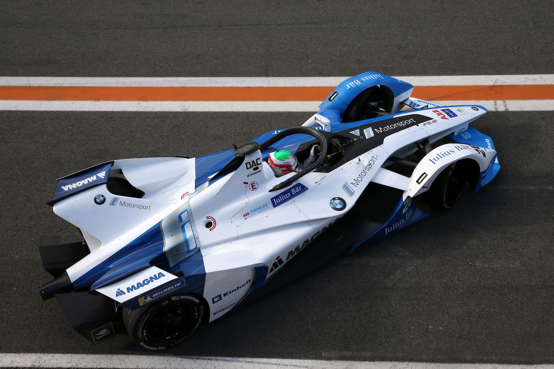 Name:  P90327427_highRes_valencia-esp-bmw-i-m.jpg
Views: 1989
Size:  513.2 KB