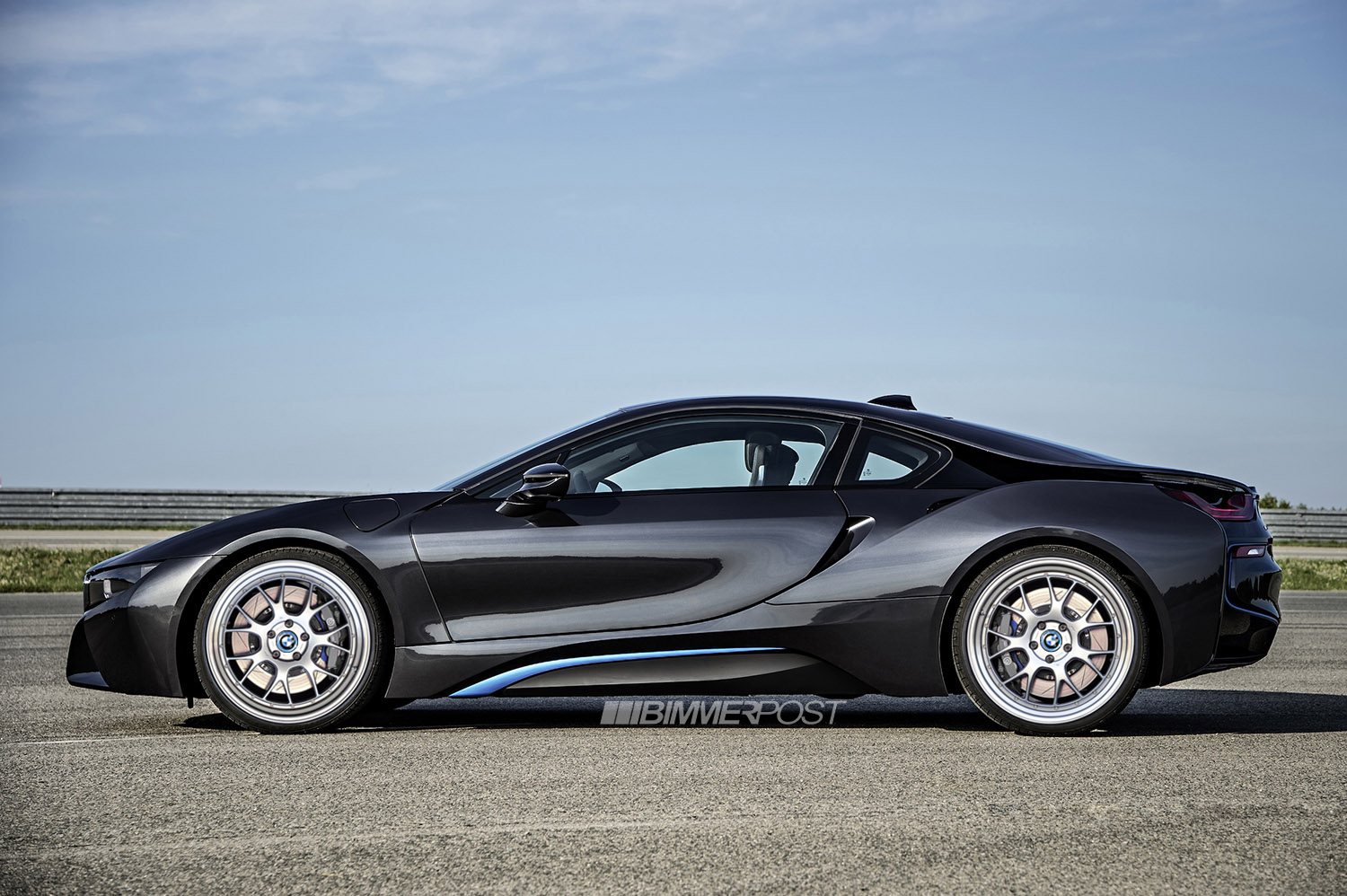 Name:  i8-wheels-1.jpg
Views: 34872
Size:  313.6 KB