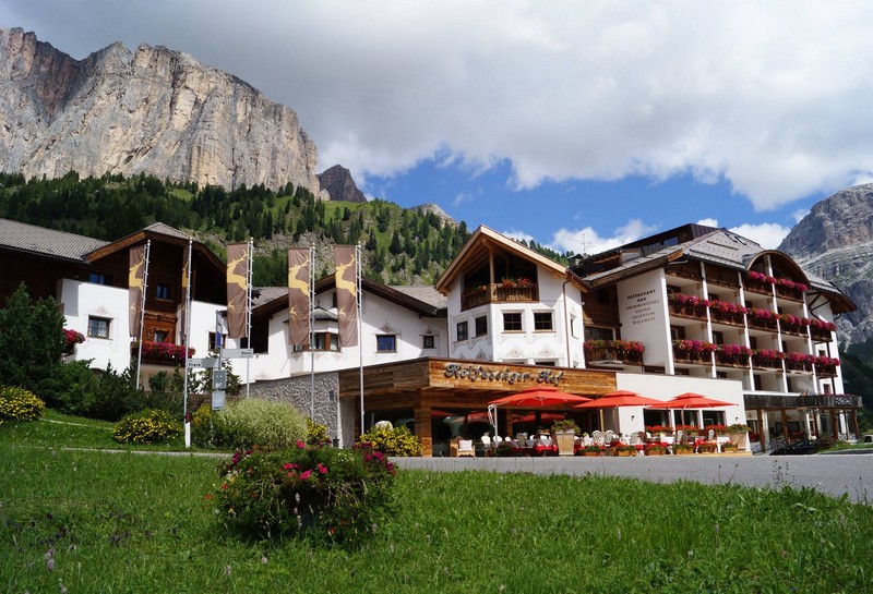 Name:  Sella  Hotel Kolfuschgerhof     10499343_704382849598048_534667051736844303_o.jpg
Views: 26125
Size:  155.6 KB