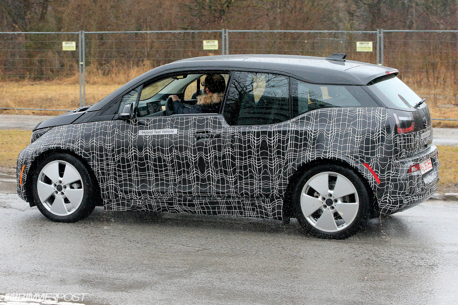 Name:  BMW i3 Facelift 007.jpg
Views: 10474
Size:  715.5 KB