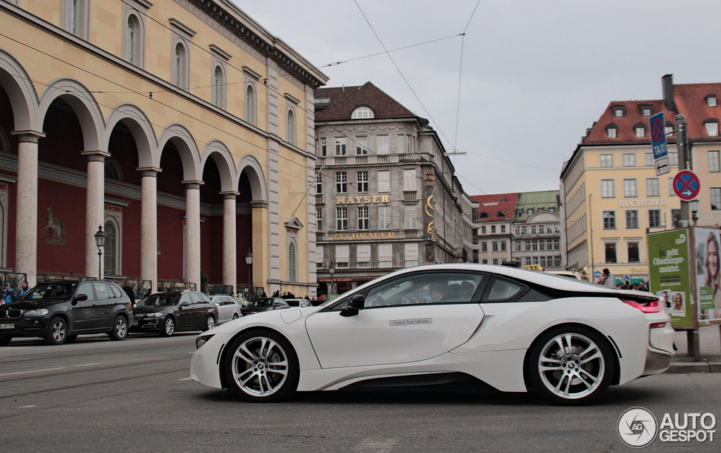 Name:  bmw-i8-c915011022014145429_2.jpg
Views: 19286
Size:  225.9 KB