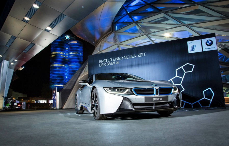 Name:  i8 delivers    II       10338674_10152512265967269_6106383616228302106_o.jpg
Views: 12749
Size:  137.2 KB