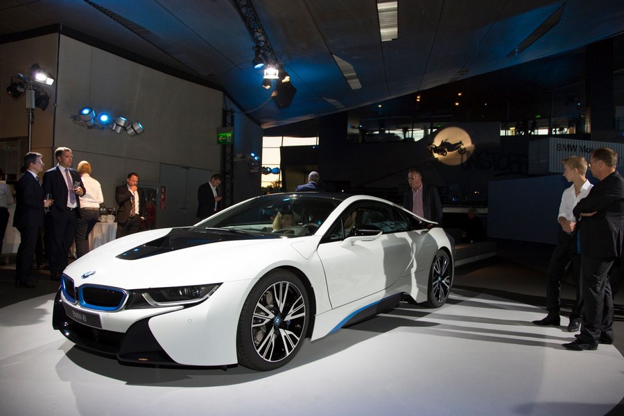 Name:  i8 delivers    II      10296453_10152512266092269_5208135363561787721_o.jpg
Views: 12742
Size:  108.8 KB