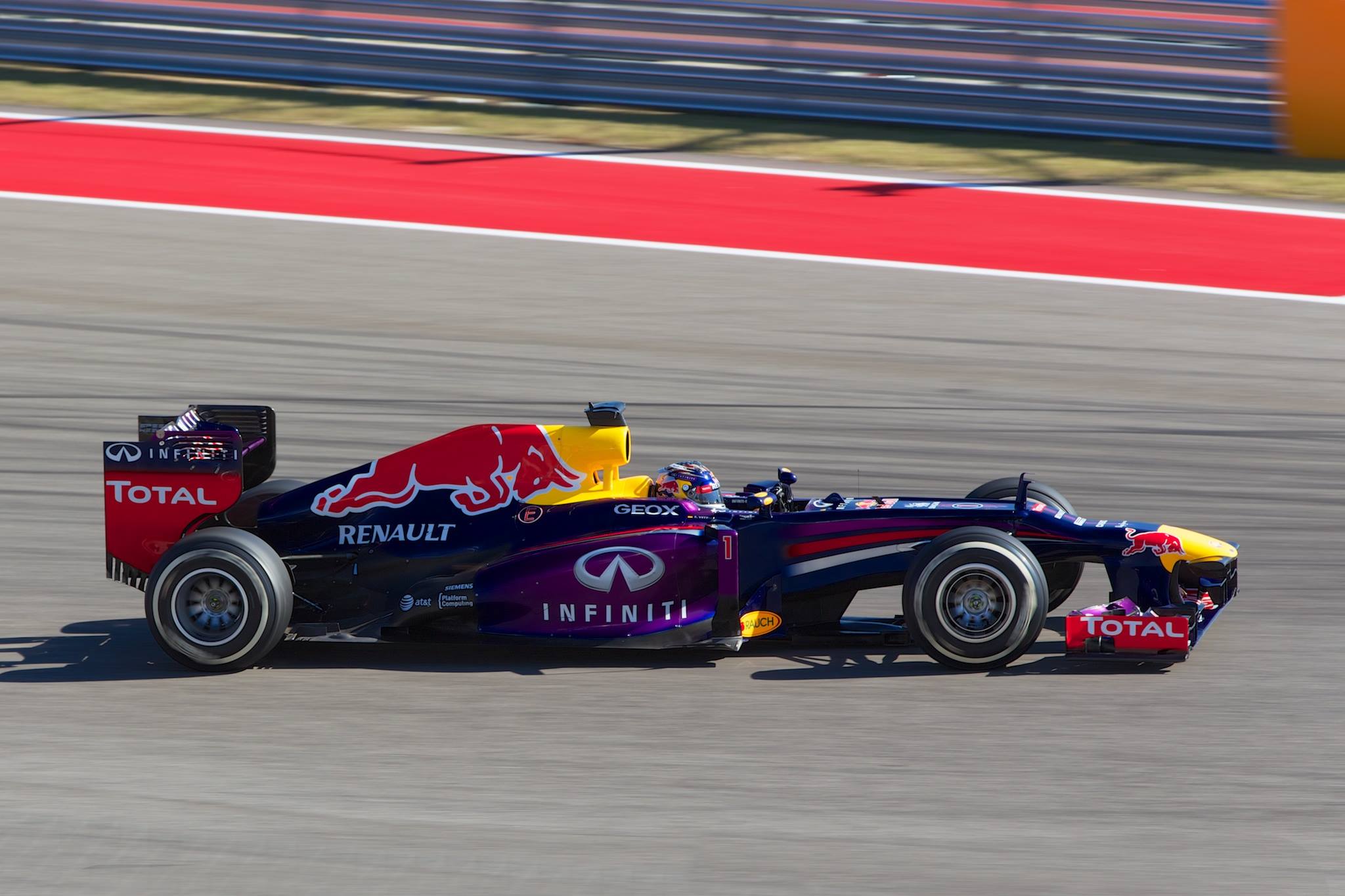 Name:  2013 USGP Vettel T12.jpg
Views: 764
Size:  226.7 KB