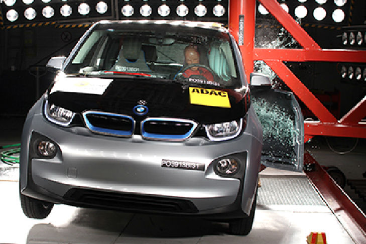 Name:  BMW-i3-Euro-NCAP-Crashtest-November-2013-729x486-f86480fc6d6563d0.jpg
Views: 9380
Size:  86.4 KB