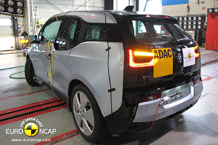 Name:  BMW-i3-Euro-NCAP-Crashtest-November-2013-729x486-dfcbf7dc5891e3ef.jpg
Views: 9085
Size:  89.8 KB