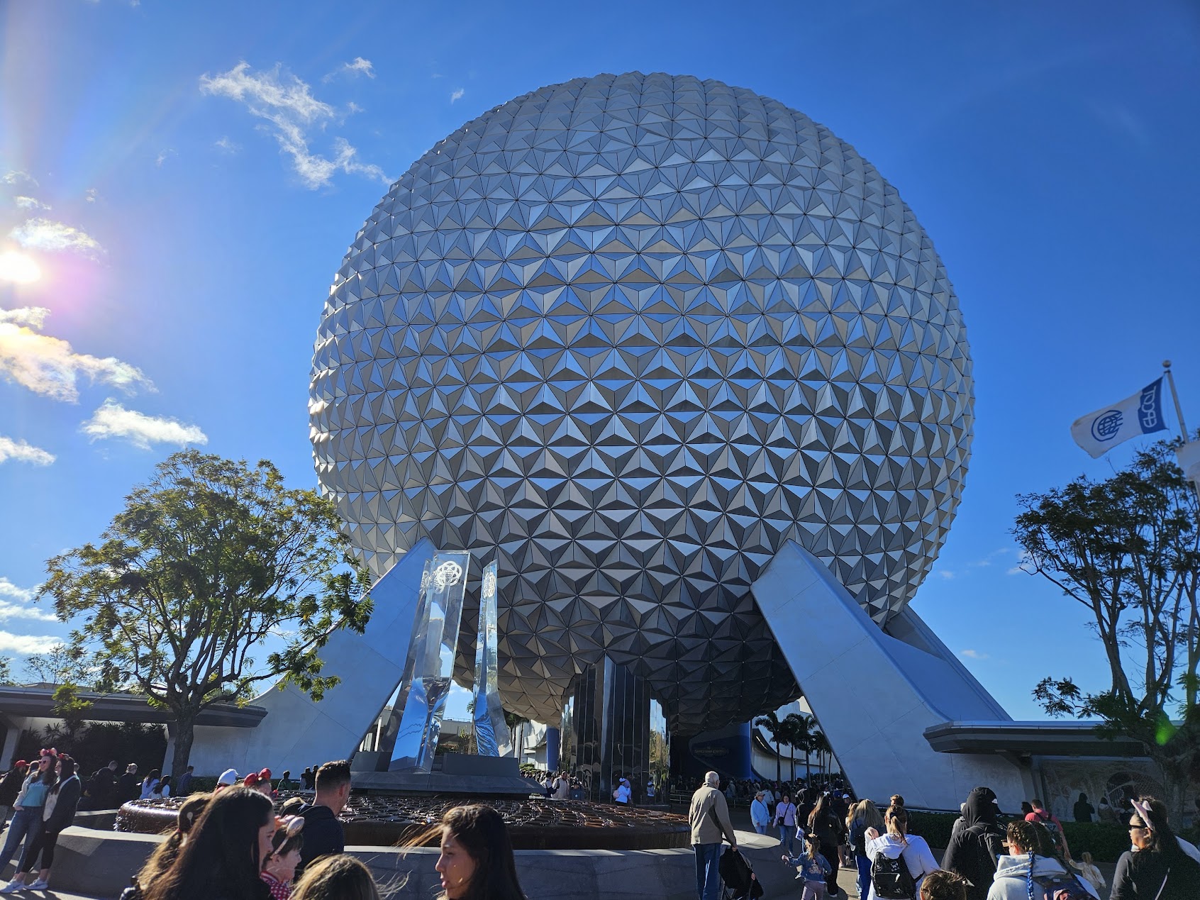 Name:  dw2_5_epcot.jpg
Views: 103
Size:  543.1 KB