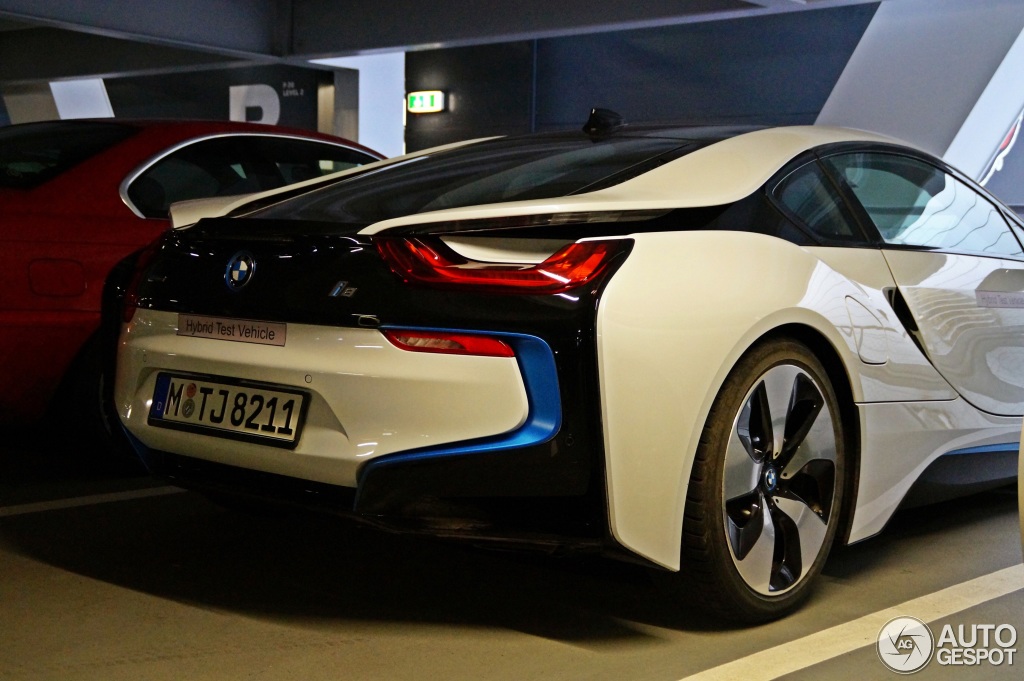 Name:  bmw-i8-c787324032014194108_8.jpg
Views: 779
Size:  178.1 KB