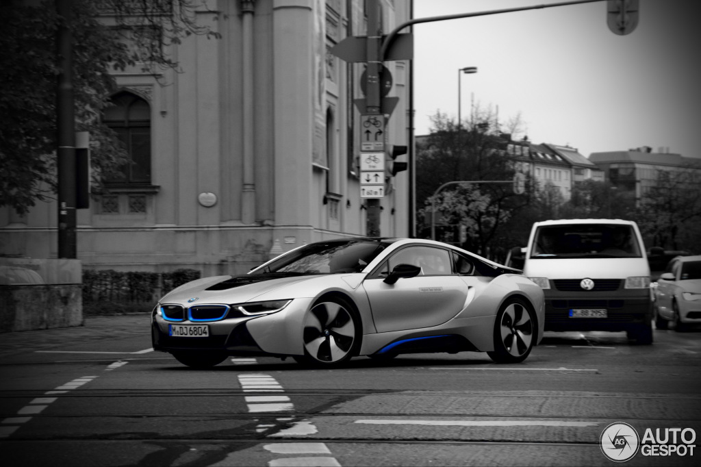 Name:  bmw-i8-c442116112013195417_5.jpg
Views: 4566
Size:  149.7 KB